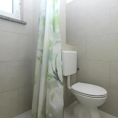 Apartment Fuer 3 Personen Ca 32 Qm In Liznjan, Istrien Suedkueste Von Istrien Liznjan
