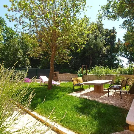 Apartment Fuer 3 Personen Ca 32 Qm In Liznjan, Istrien Suedkueste Von Istrien *
